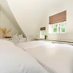 Farnweg 7 Haus Sued, Mittelhaus 아파트