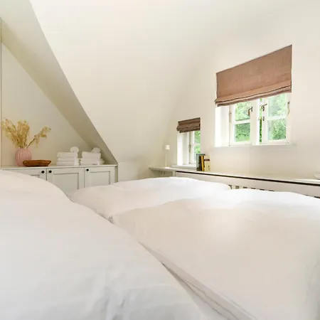 Farnweg 7 Haus Süd, Mittelhaus Apartment *