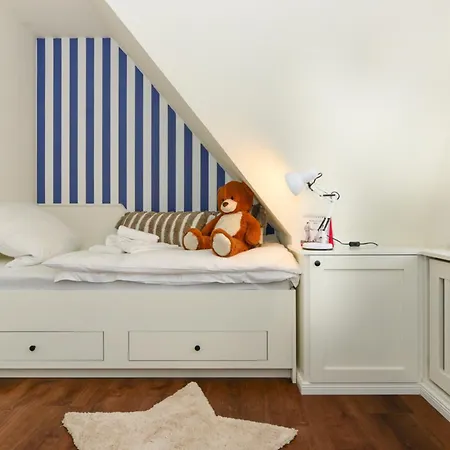 Farnweg 7 Haus Süd, Mittelhaus Apartment
